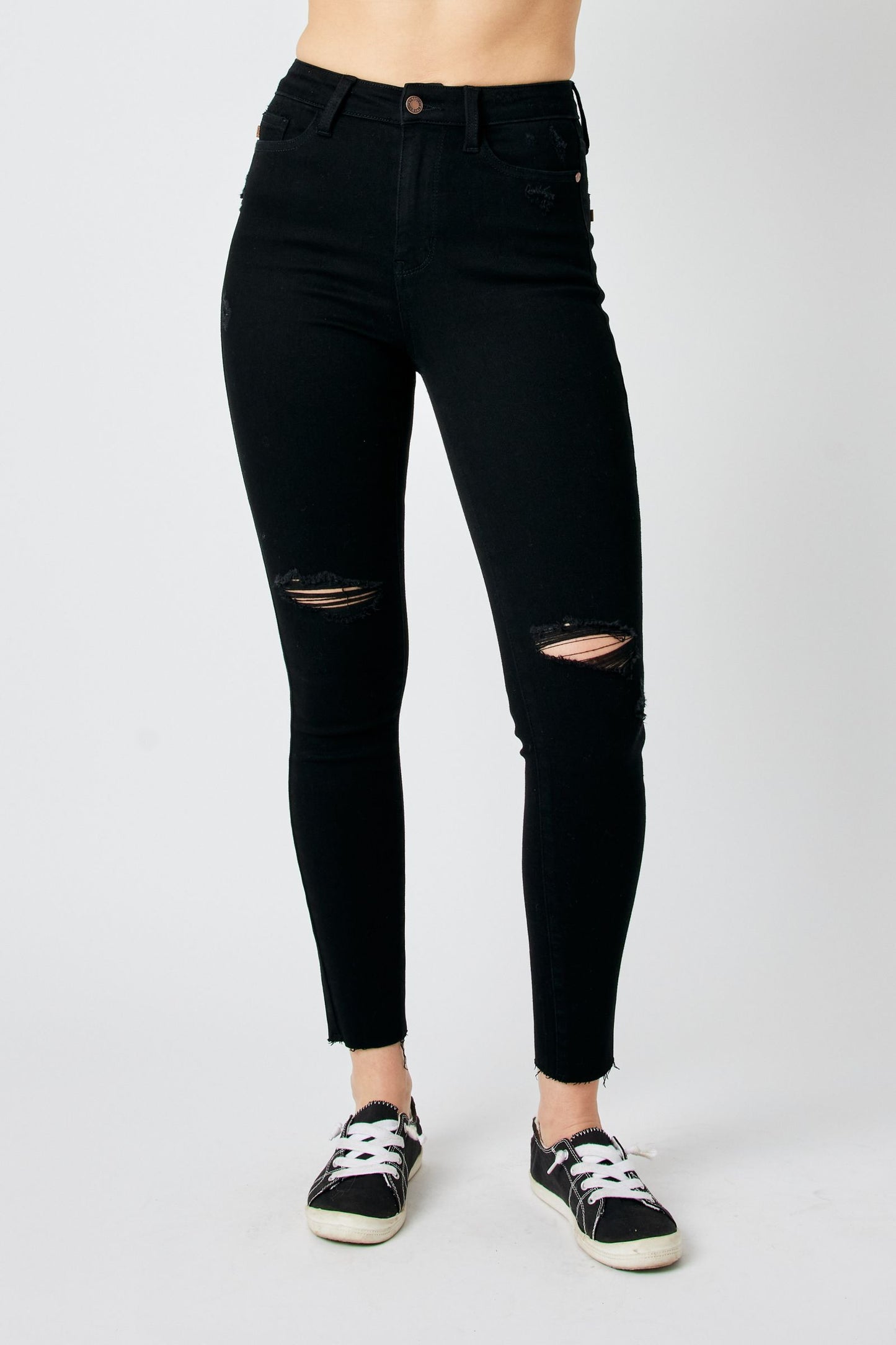 **Judy Blue Black Distressed Skinny Jeans