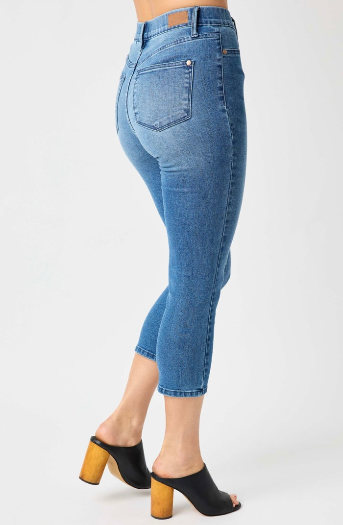 *Judy Blue Jean Tummy Control Pull On Jegging Capris