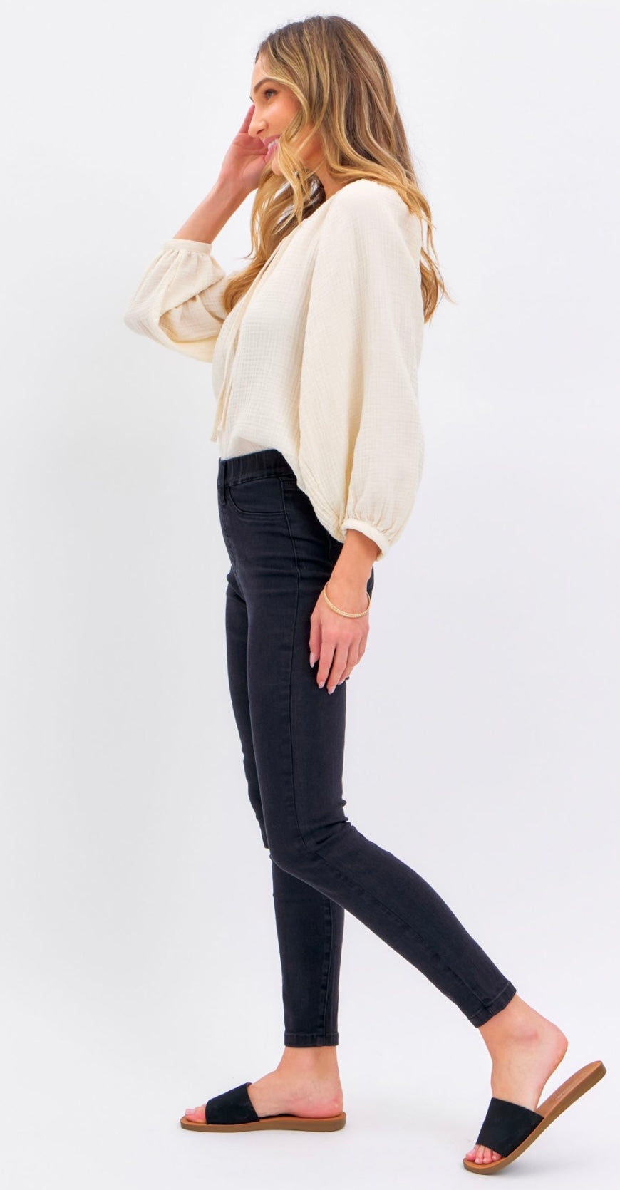 *Judy Blue Black Pull on Skinny Jeans