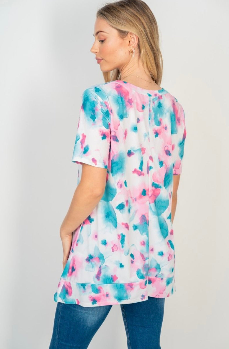 Floral Knit Handkerchief Hem Top (2 Colors)