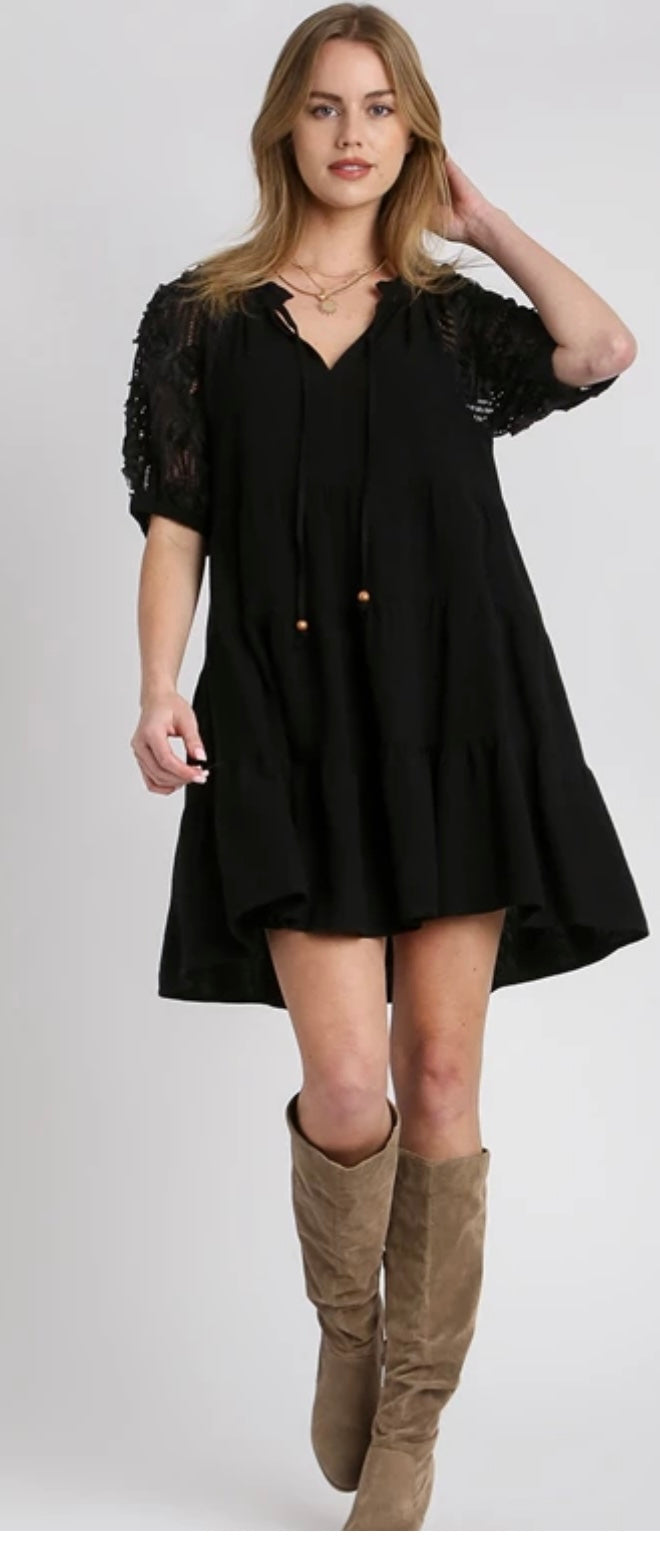Tiered Dress with Lace Sleeves (2 Colors)