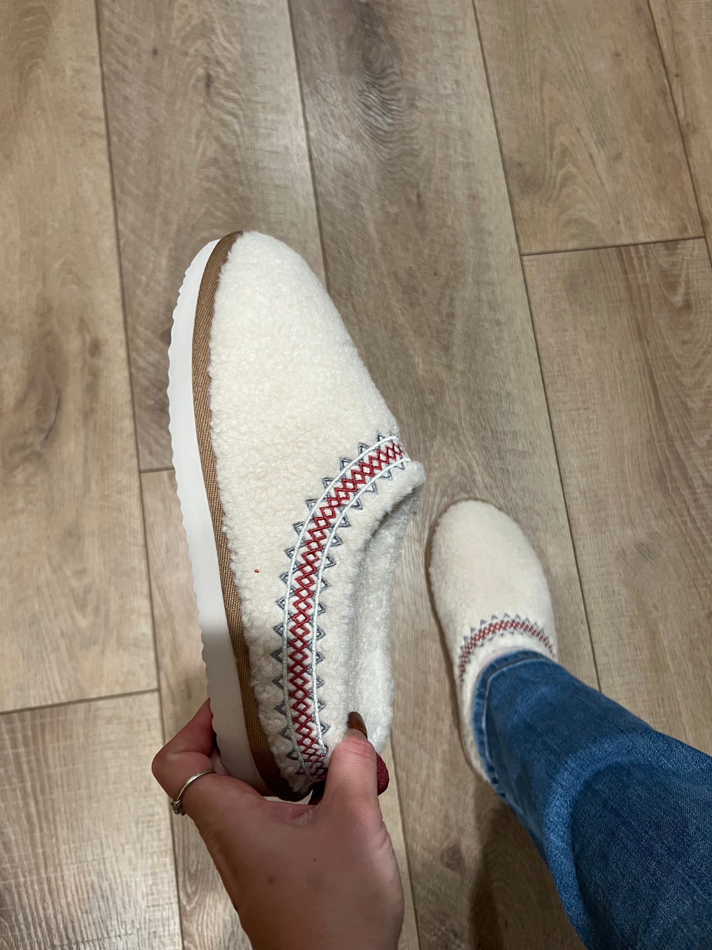 Very G Cream Sherpa Slip On Shoes