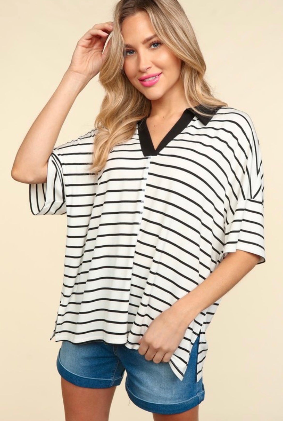 Ivory / Black Stripe Slit Short Sleeve