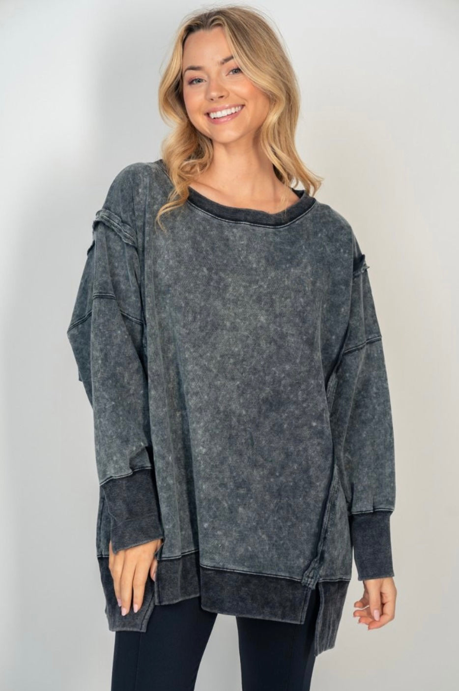 Mineral Washed Sweatshirt (2 Colors)