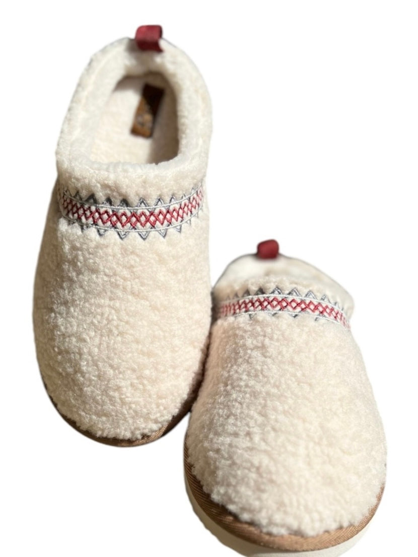 Very G Cream Sherpa Slip On Shoes