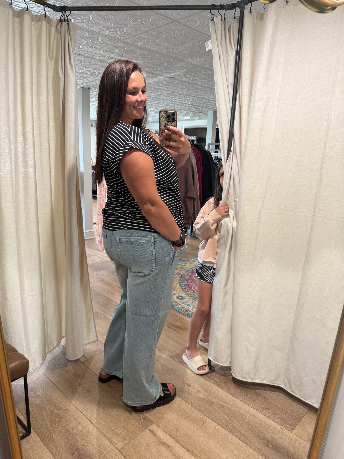 Judy Blue Wilhelmina Baggy Elastic Jeans