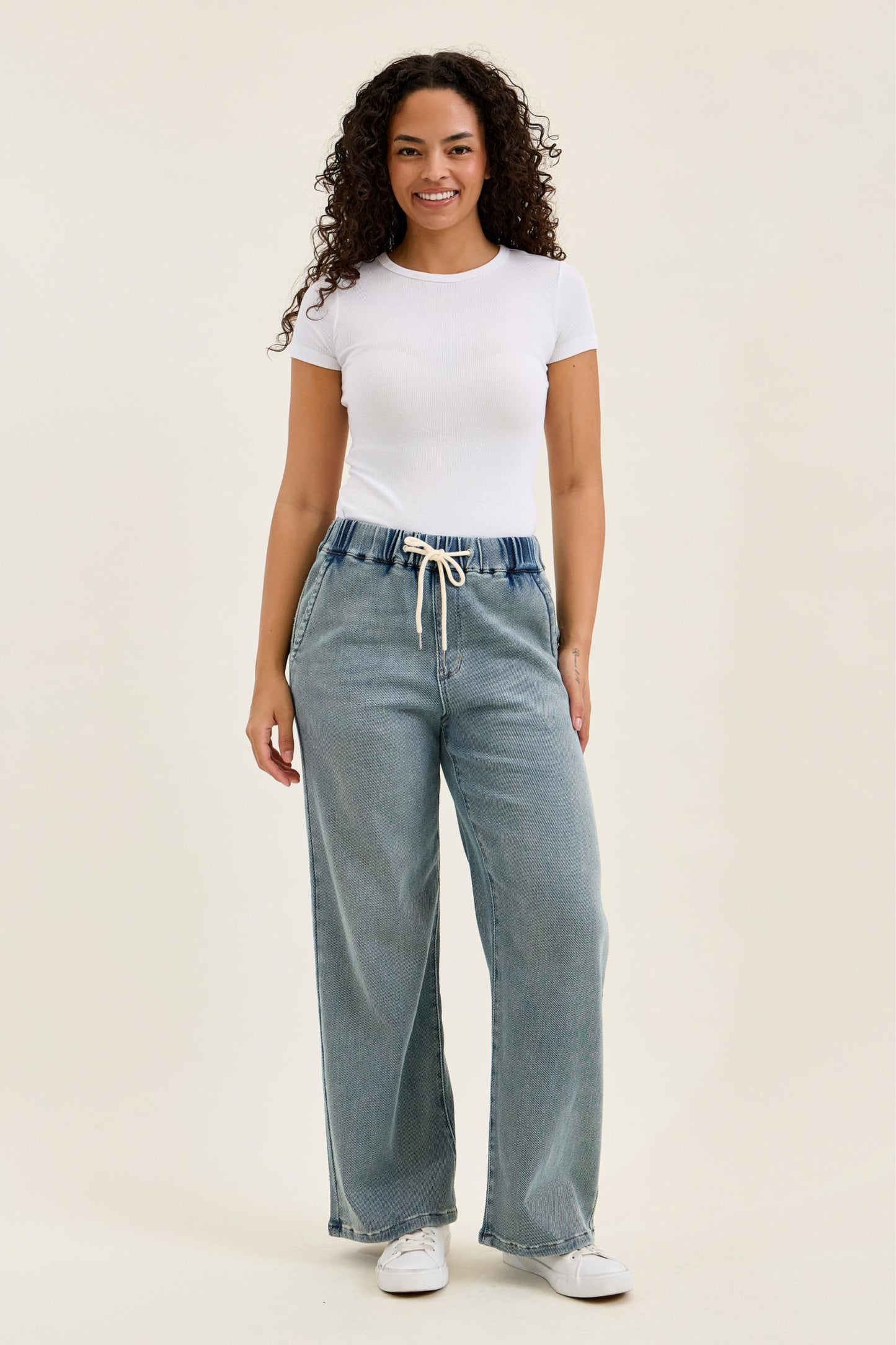 Judy Blue Wilhelmina Baggy Elastic Jeans