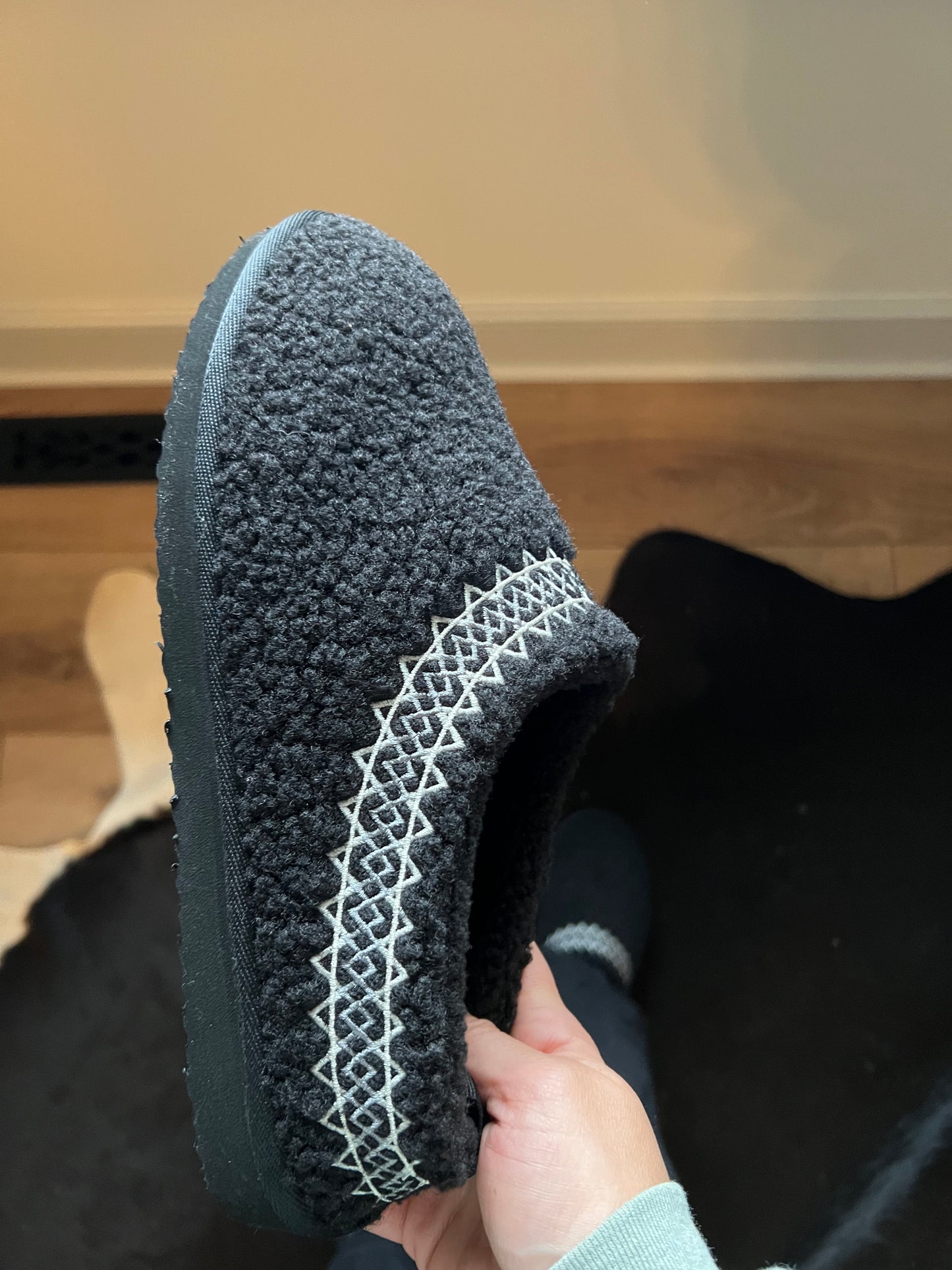 Very G Black Sherpa Slip On Shoes