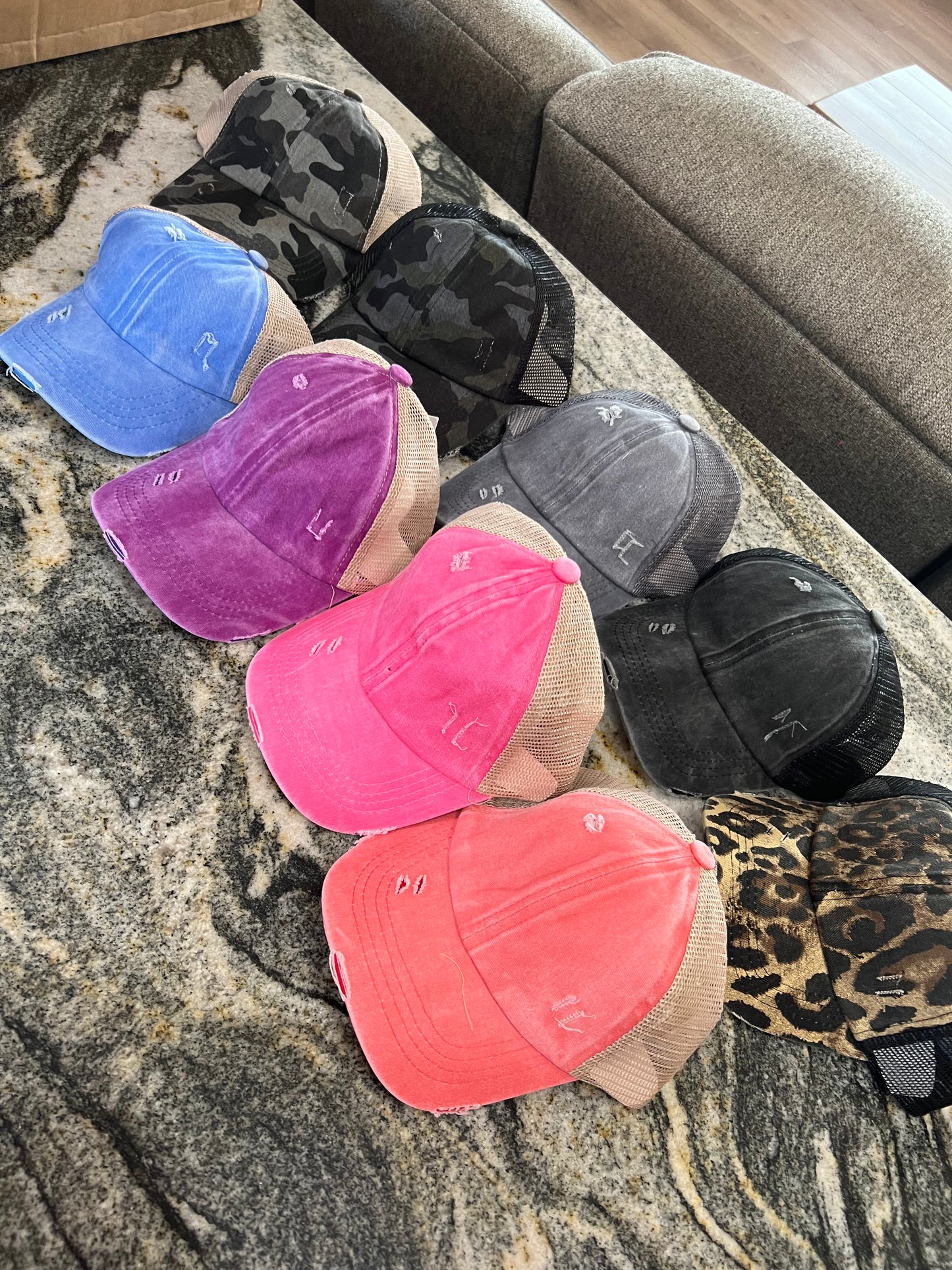 Sombreros de cola de caballo de mezclilla lavada CC (5 colores)